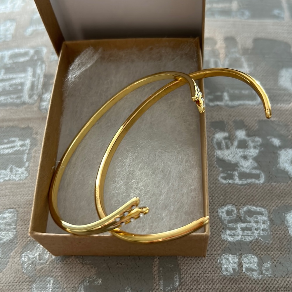 NWOT Michelle Campbell Gold Cuff Bracelets